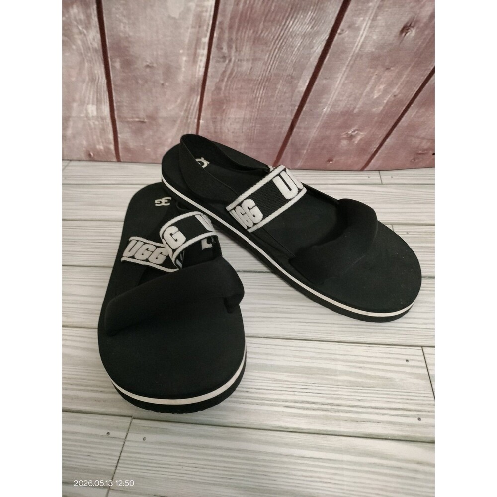 UGG Unisex Child K Zuma Sling Flat Sandal Black color White Logo size 6